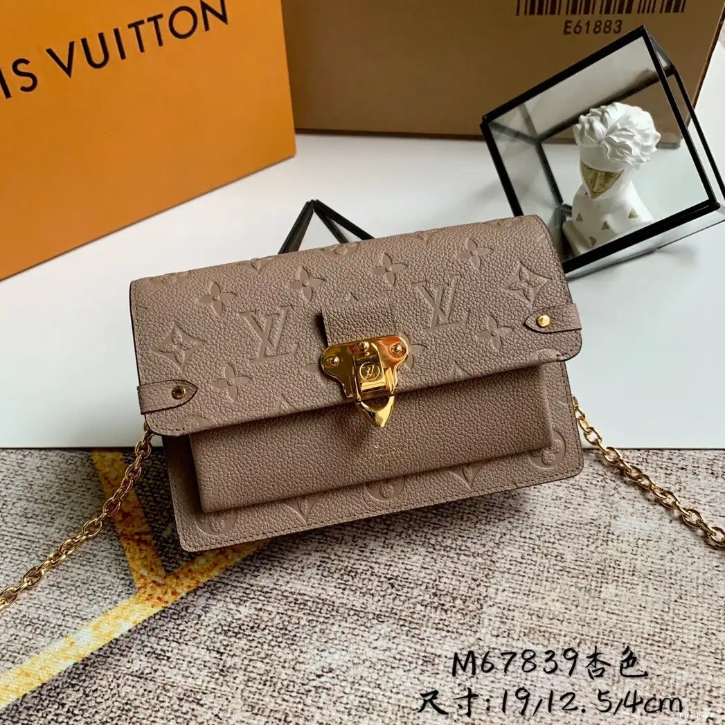 LOUIS CHAIN VUITTON VAVIN WALLET 0610
